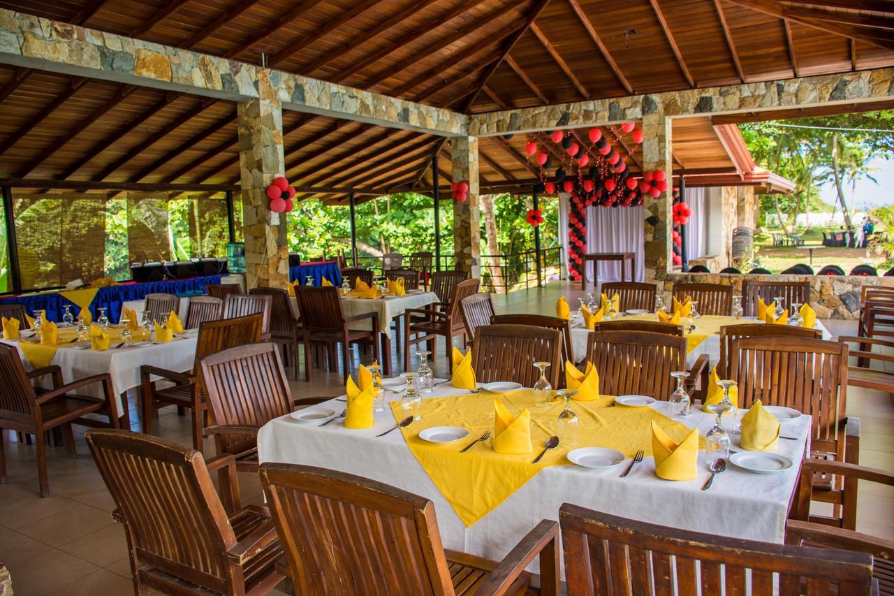 River View Banquet & Resort Wadduwa Kültér fotó