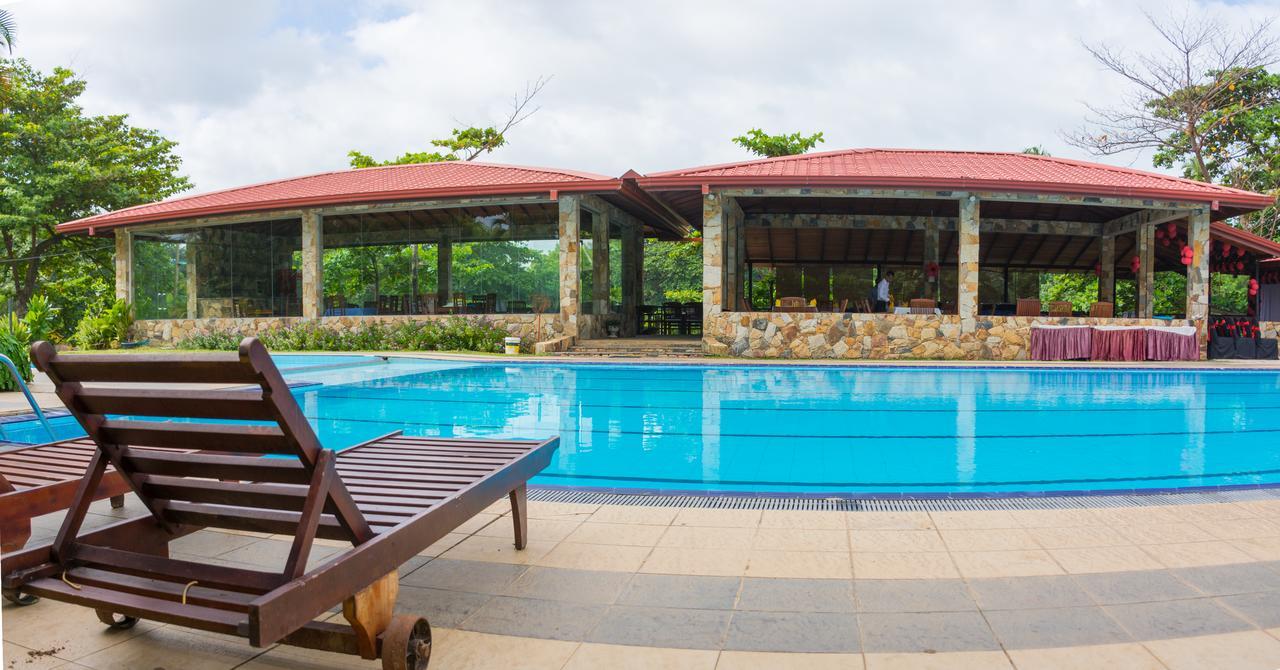River View Banquet & Resort Wadduwa Kültér fotó