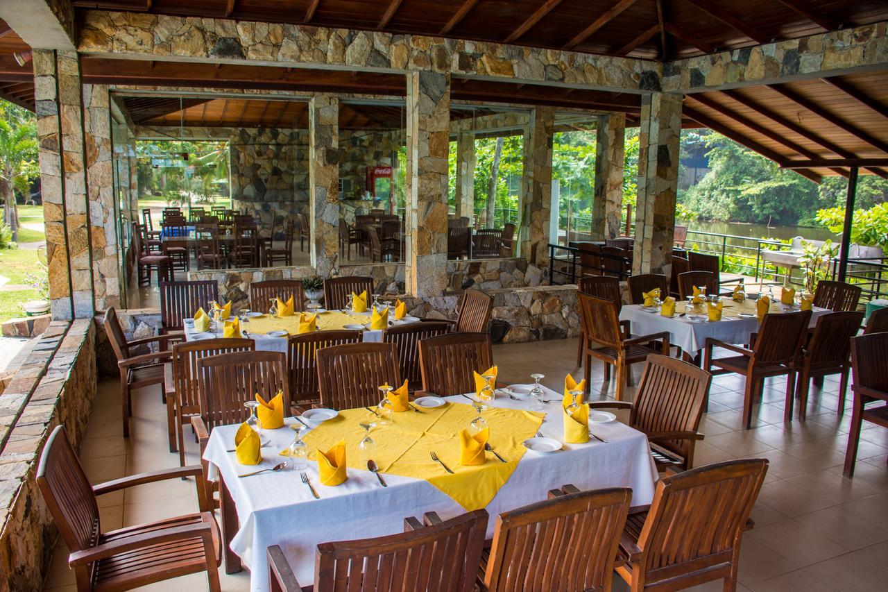 River View Banquet & Resort Wadduwa Kültér fotó