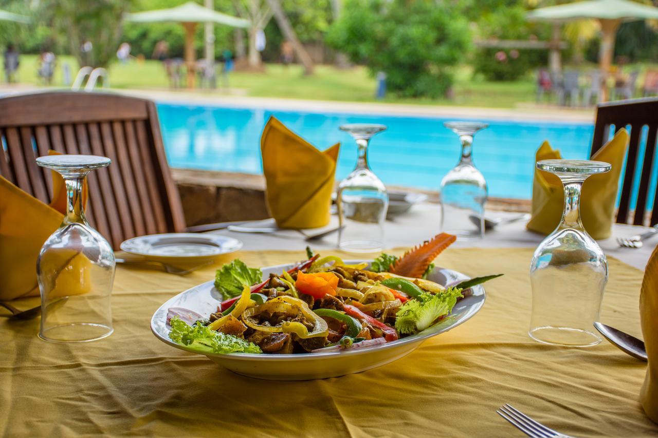 River View Banquet & Resort Wadduwa Kültér fotó