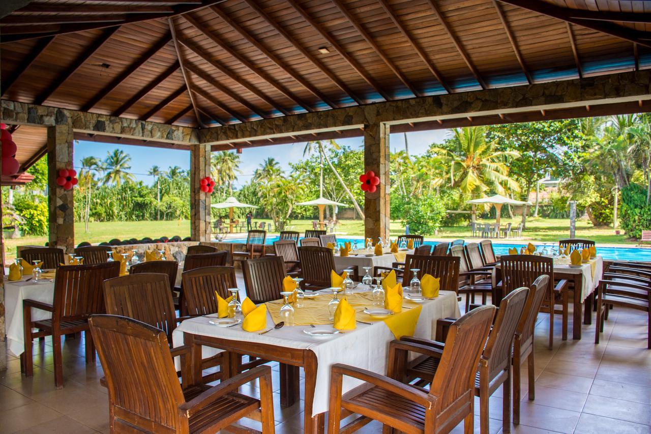River View Banquet & Resort Wadduwa Kültér fotó