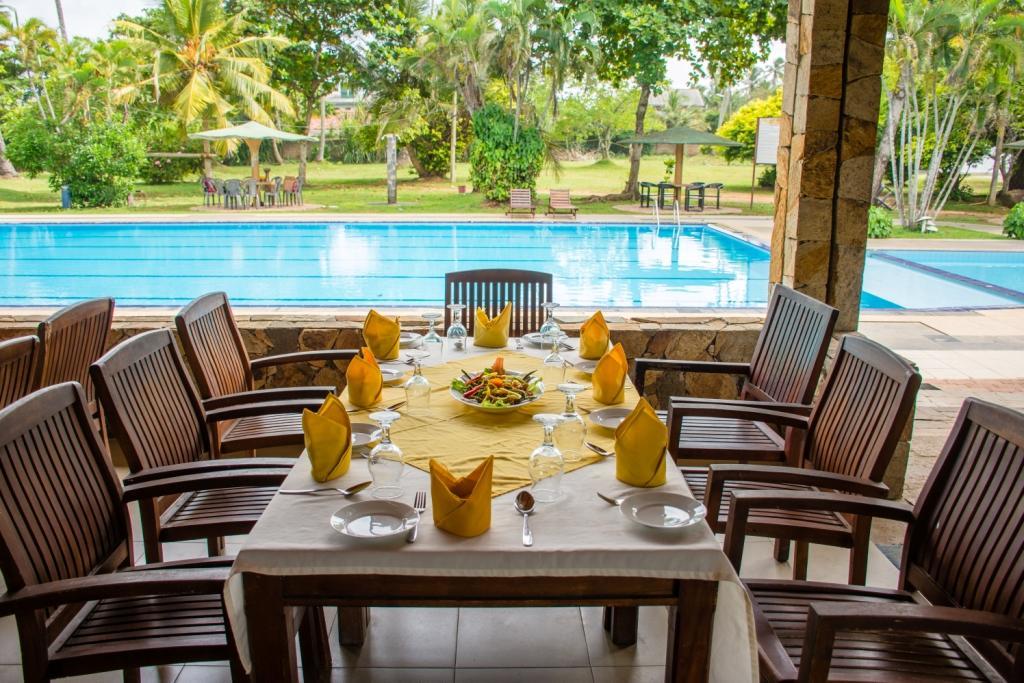 River View Banquet & Resort Wadduwa Kültér fotó