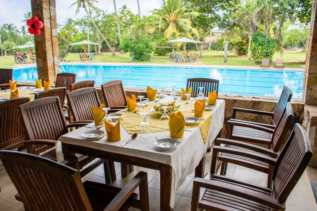 River View Banquet & Resort Wadduwa Kültér fotó